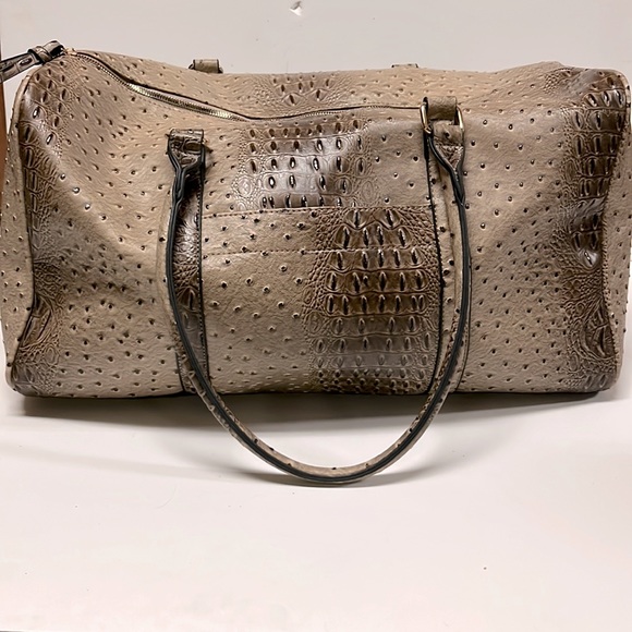 Faux alligator skin overnight bag - Picture 1 of 6